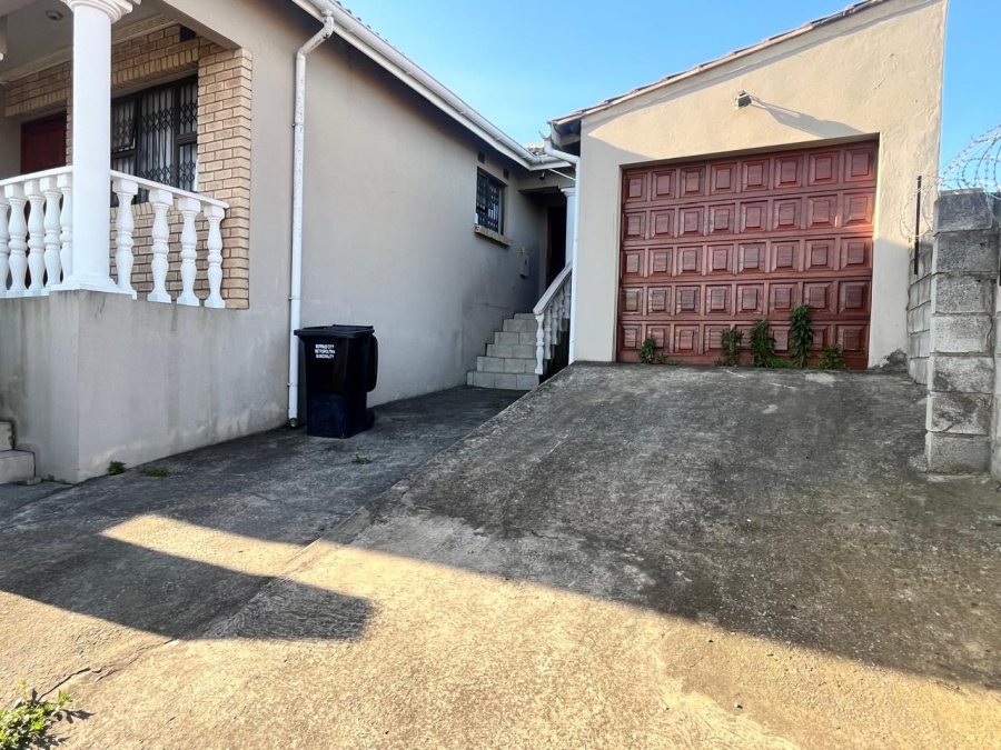 3 Bedroom Property for Sale in Mdantsane Eastern Cape